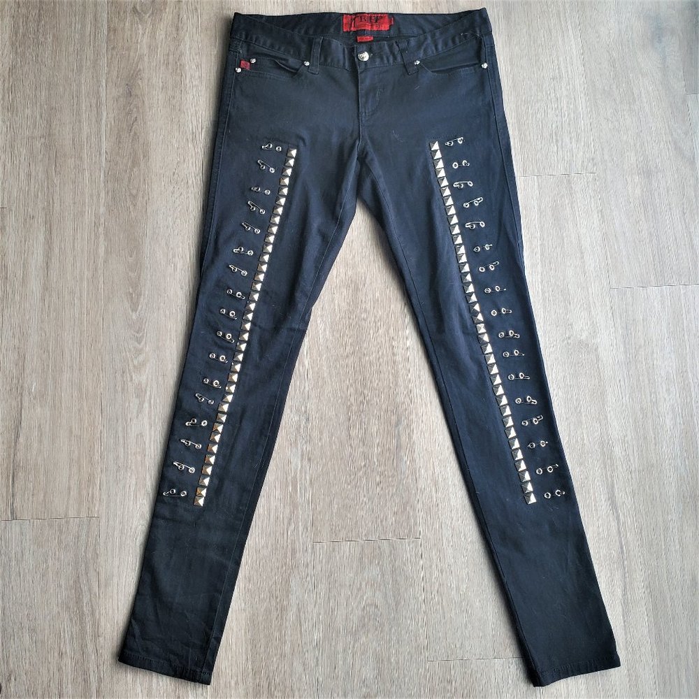 Tripp NYC black skinny jeans with silver rivets safety pins, Size 7 - Picture 1 of 13